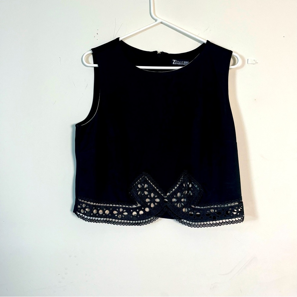 Seventh Avenue ladies, large black with cut outs top